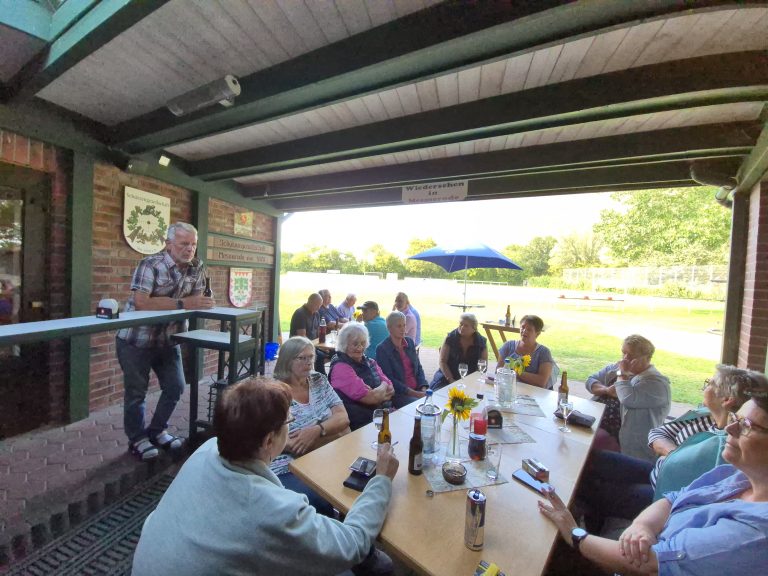 Grillen am Vereinshaus