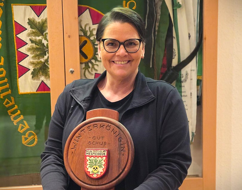 Winterkönigin 2026 steht fest: Sandra Ahl triumphiert bei geselliger Runde